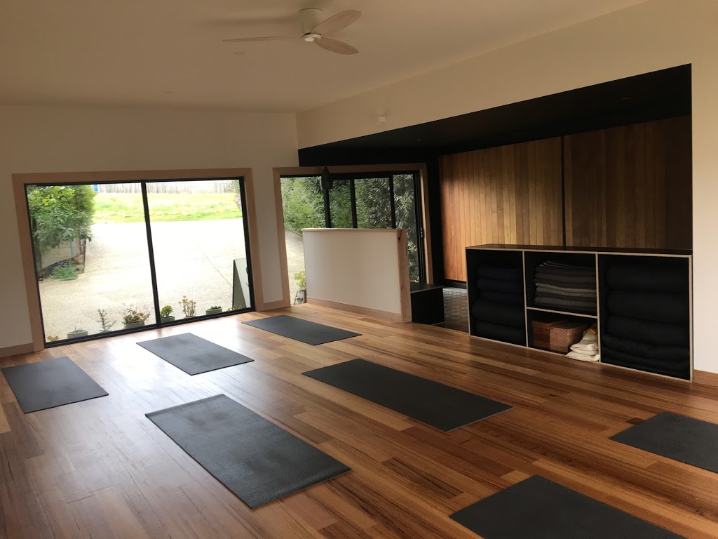 Vidatha Yoga | gym | 77 Alleyne Ave, Torquay VIC 3228, Australia | 0433024286 OR +61 433 024 286