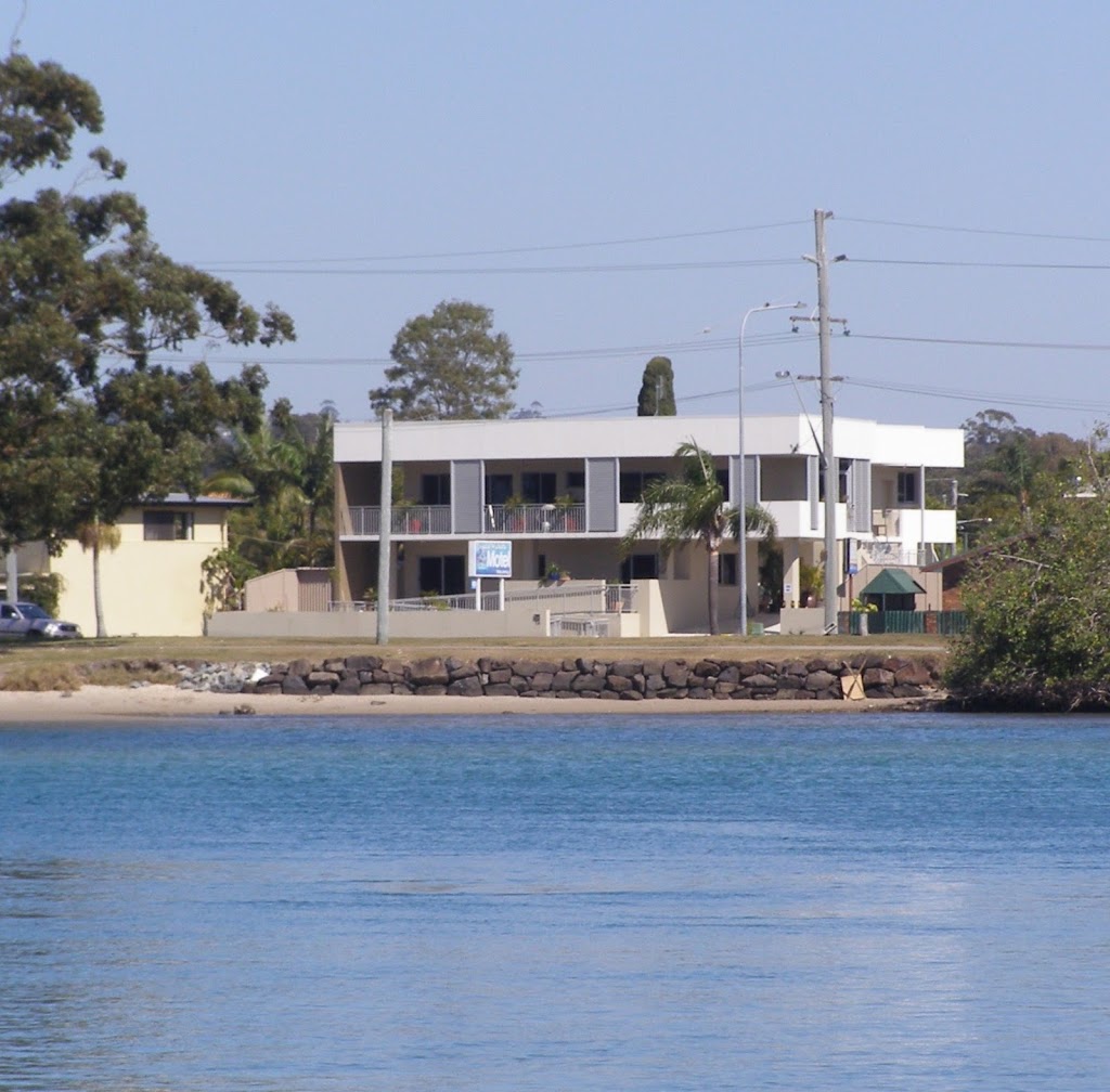 Tweed Waters Motel | lodging | 13 Minjungbal Dr, Tweed Heads South NSW 2486, Australia | 0755247367 OR +61 7 5524 7367