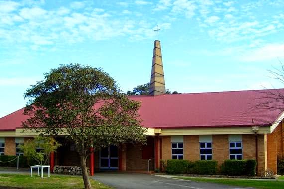 Our Lady of Lourdes Beresfield Church | church | Anderson Dr & Delprat Ave, Beresfield NSW 2322, Australia | 0249338918 OR +61 2 4933 8918