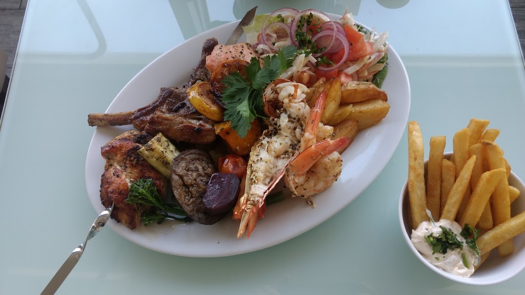 Dimitris Mediterranean Restaurant | 22-24 Roseberry St, Gladstone Central QLD 4680, Australia | Phone: (07) 4972 4711