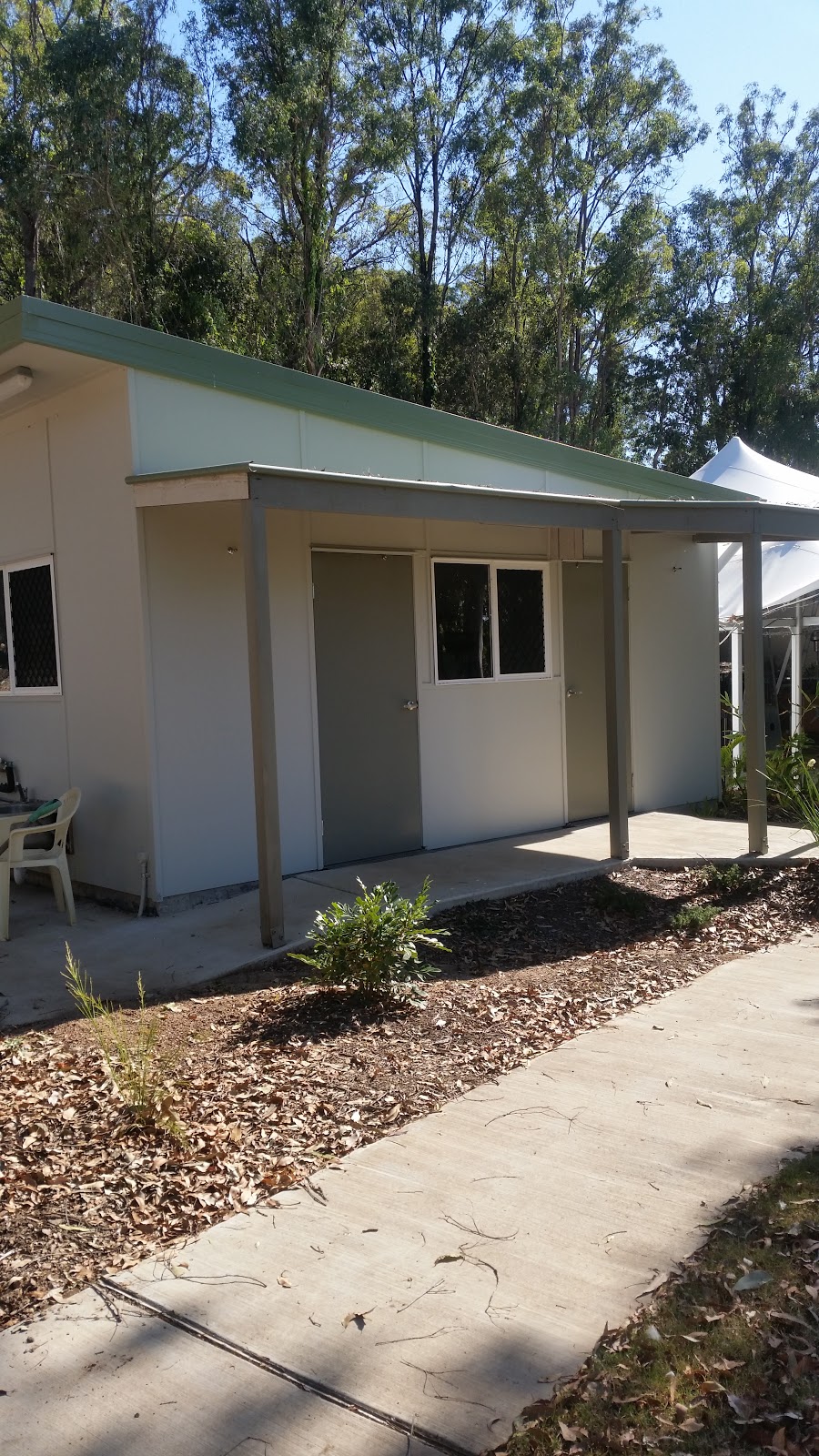 HONEYBEE - Country Accommodation | lodging | 20 Hasthorpe Rd, Kandanga QLD 4570, Australia | 0754843550 OR +61 7 5484 3550