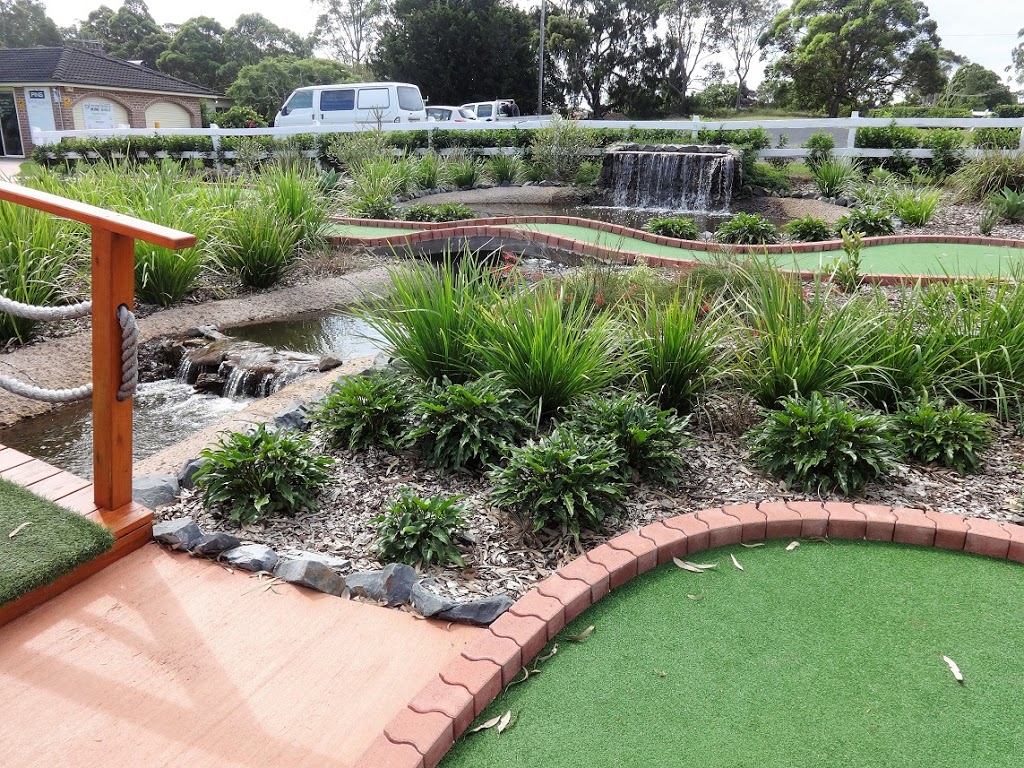 Port Macquarie Driving Range and Mini Golf | school | 3 Lindfield Park Rd, Port Macquarie NSW 2444, Australia | 0265810925 OR +61 2 6581 0925