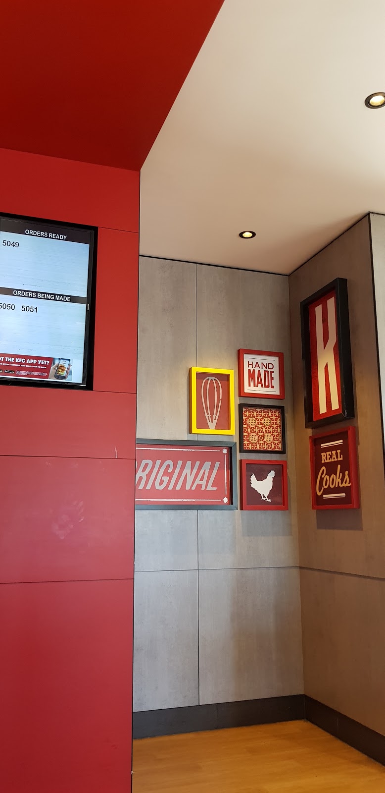 KFC Playford | meal takeaway | 262 Curtis Rd, Munno Para West SA 5114, Australia | 0882889250 OR +61 8 8288 9250