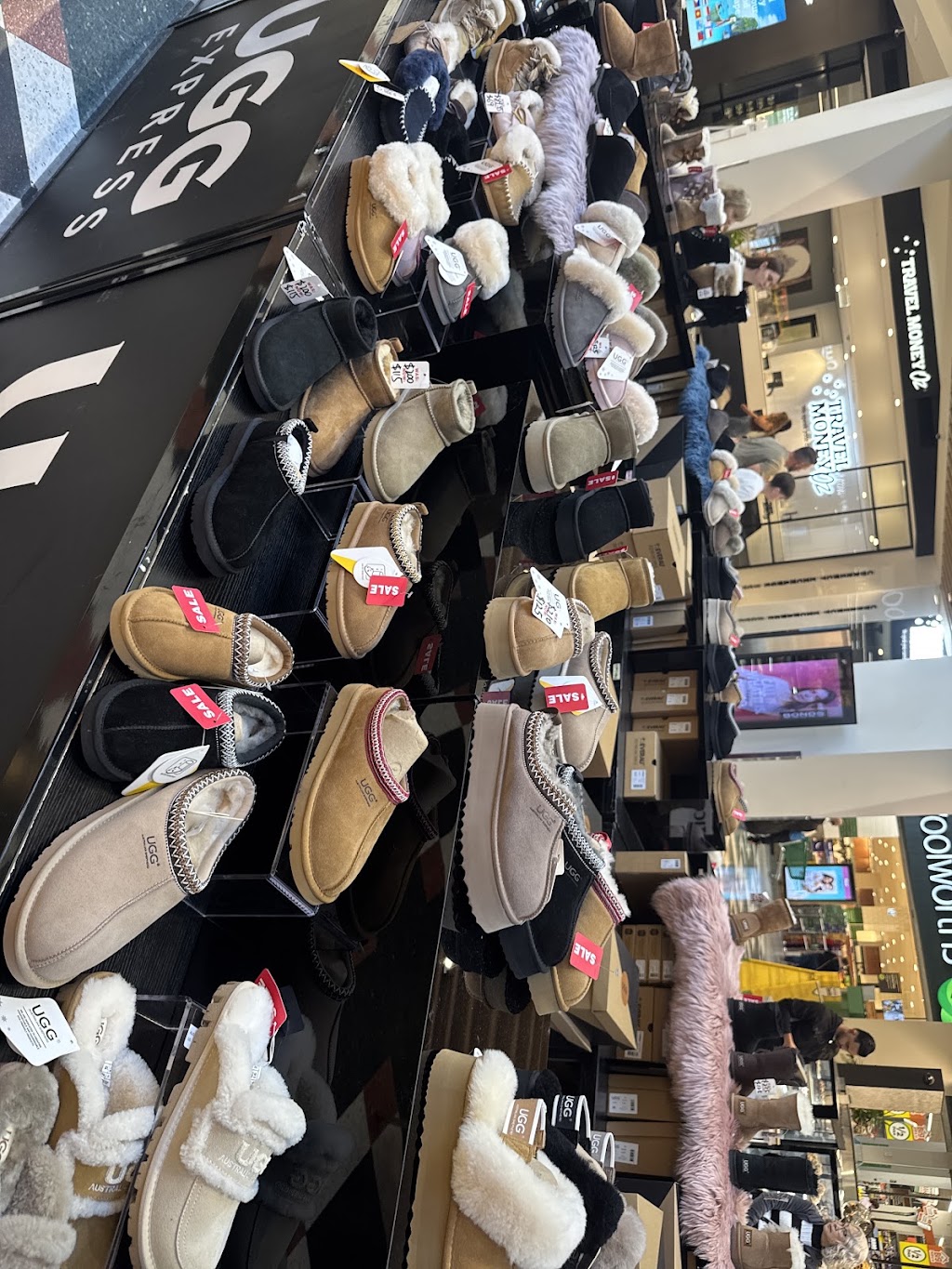 UGG Express - UGG Boots - Macarthur Square - Campbelltown | Macarthur Shopping Centre, 3rd floor/200 Gilchrist Dr, Campbelltown NSW 2560, Australia | Phone: 0492 969 067