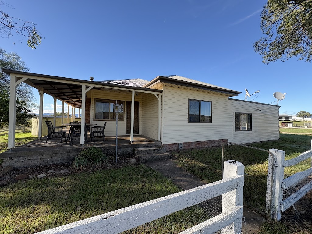 Capertee Mountain View Retreats | 1 Port Macquarie Rd, Bogee NSW 2849, Australia | Phone: 0432 922 653