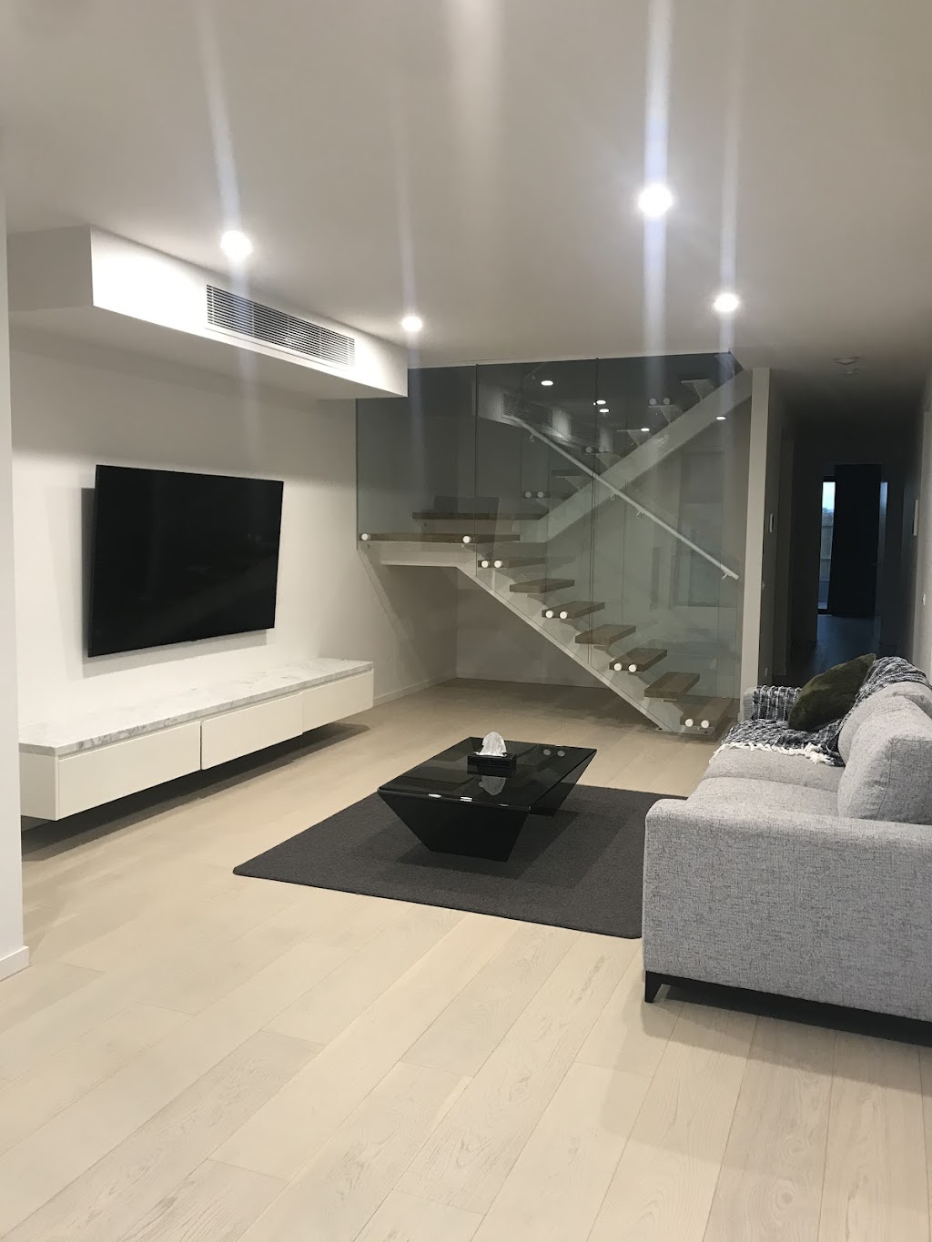 Luxurious four bedroom House with Oceanview | 2/33 Noel St, Apollo Bay VIC 3233, Australia | Phone: 0474 642 476