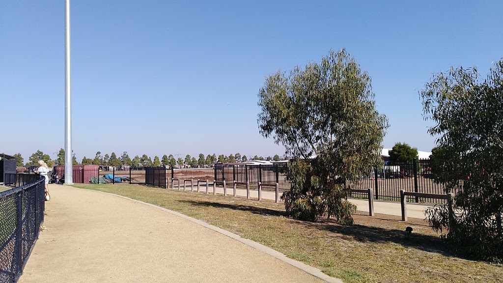 Manor Lakes Reserve | park | 2-20 Howqua Way, Wyndham Vale VIC 3024, Australia