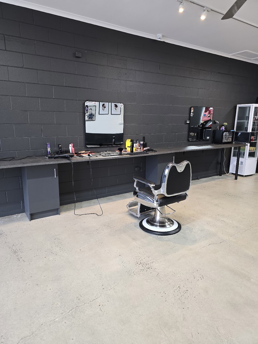 Ravens Barber | 5/97 Princes Hwy Service Rd, Yarragon VIC 3823, Australia | Phone: (03) 5604 3425
