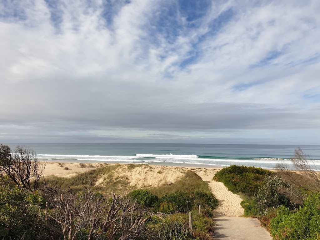 Sussex Inlet Surf Life Saving Club | 194 Pacificana Dr, Sussex Inlet NSW 2540, Australia | Phone: 0421 727 700