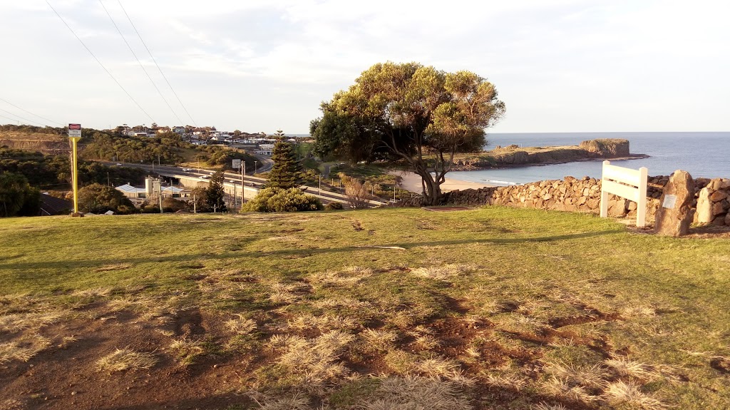 Robert East Reserve | park | Bombo NSW 2533, Australia