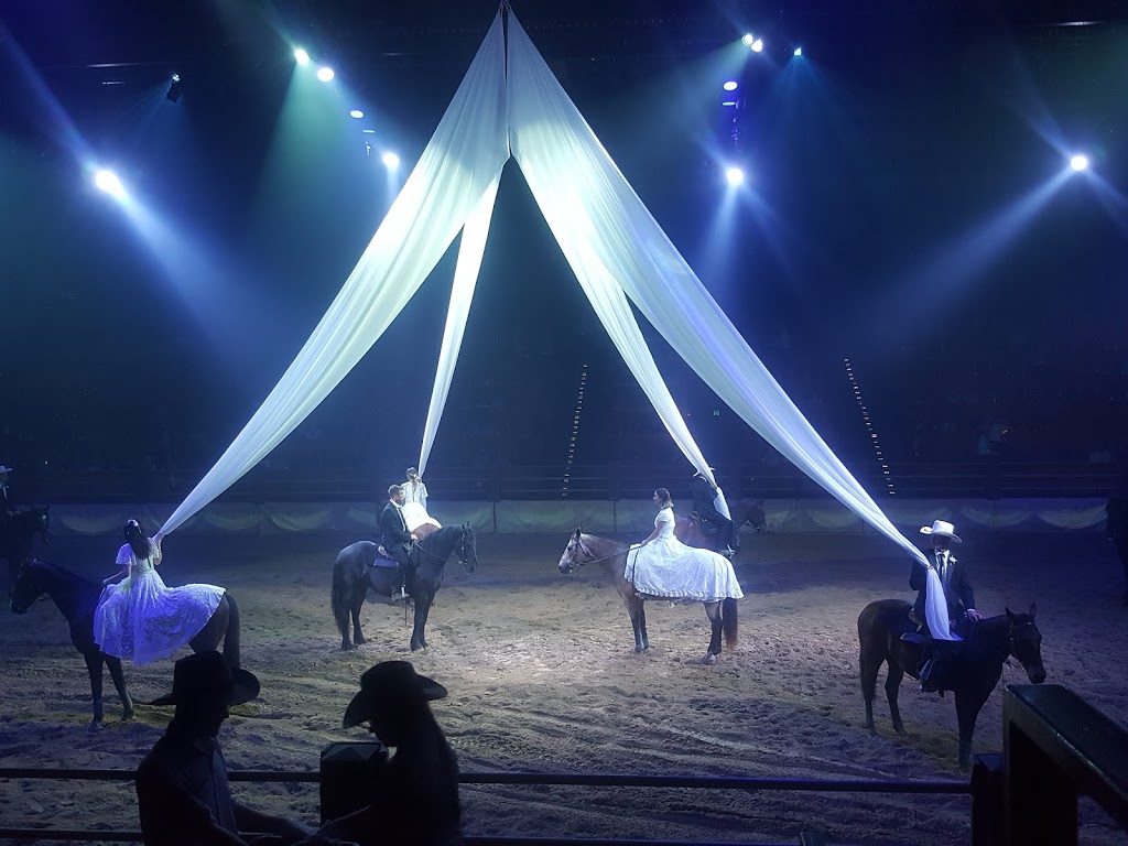 Australian Outback Spectacular | Entertainment Rd, Oxenford QLD 4210, Australia | Phone: 13 33 86