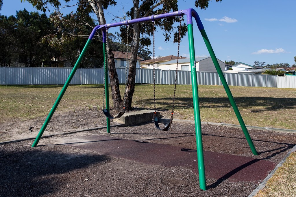 Pittman Avenue Playground | 4 Pittman Ave, Edgeworth NSW 2285, Australia | Phone: (02) 4921 0333