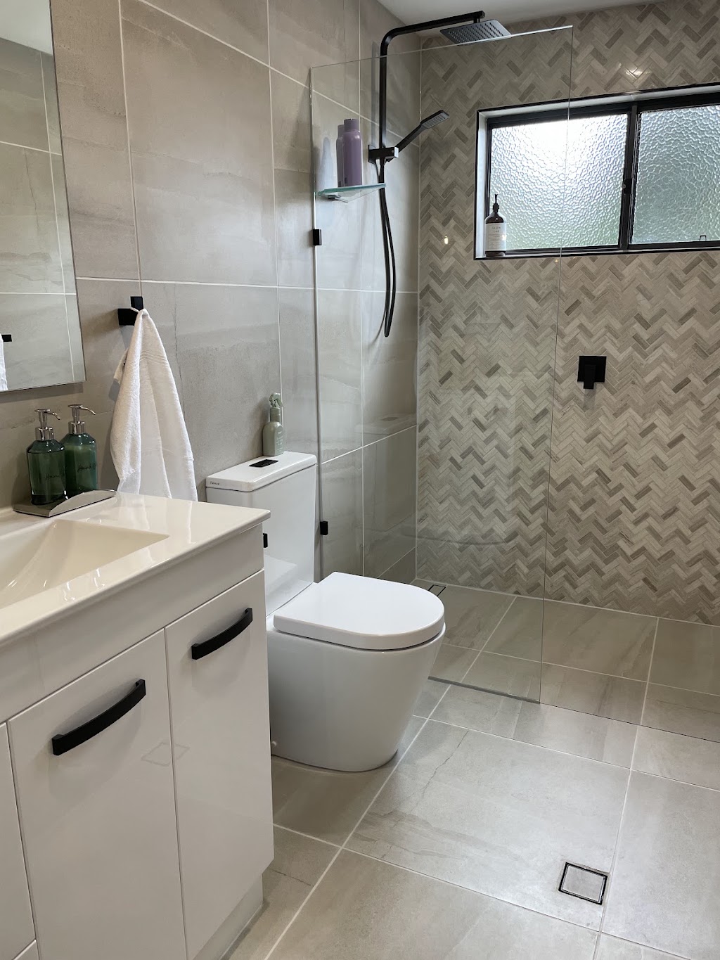 La Chaumiere | 48 Jocelyn St, Caboolture QLD 4510, Australia | Phone: 0404 814 681