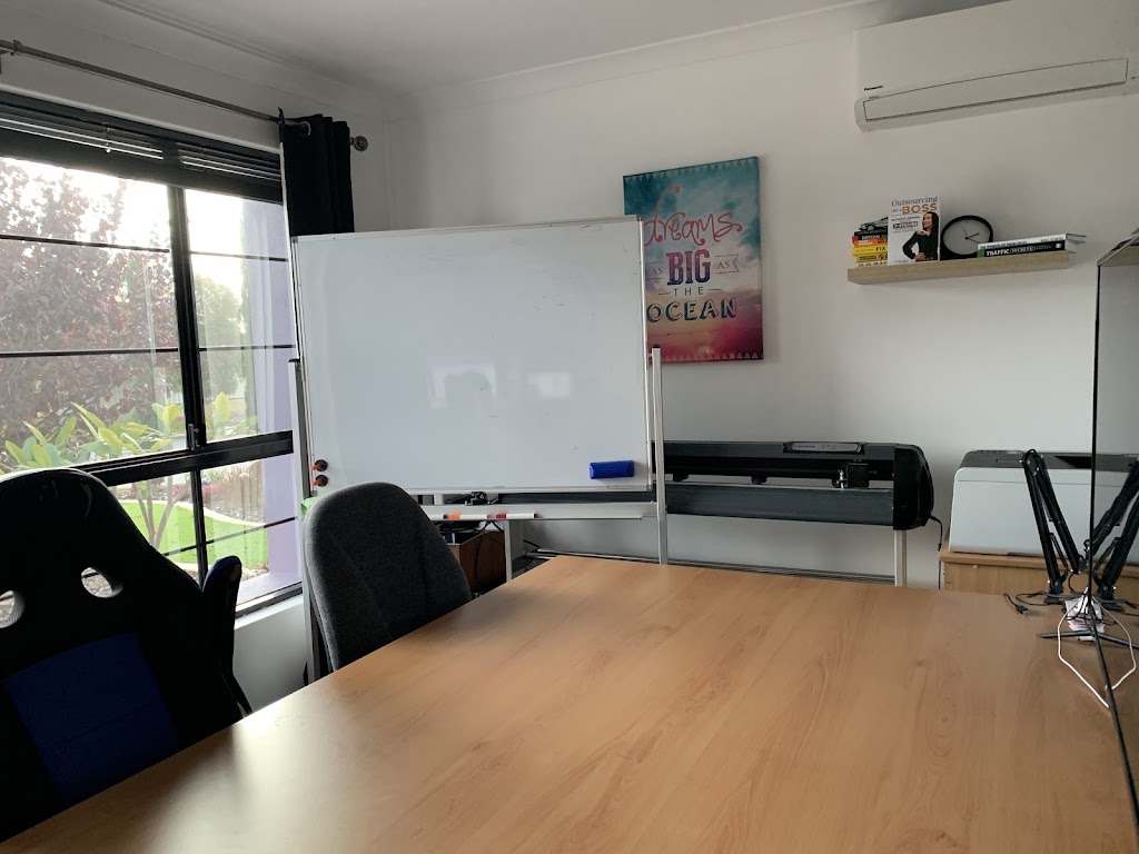 Spray Media - Website Designers | Unit 50/18 Archipelago St, Pacific Pines QLD 4211, Australia | Phone: 0439 979 444