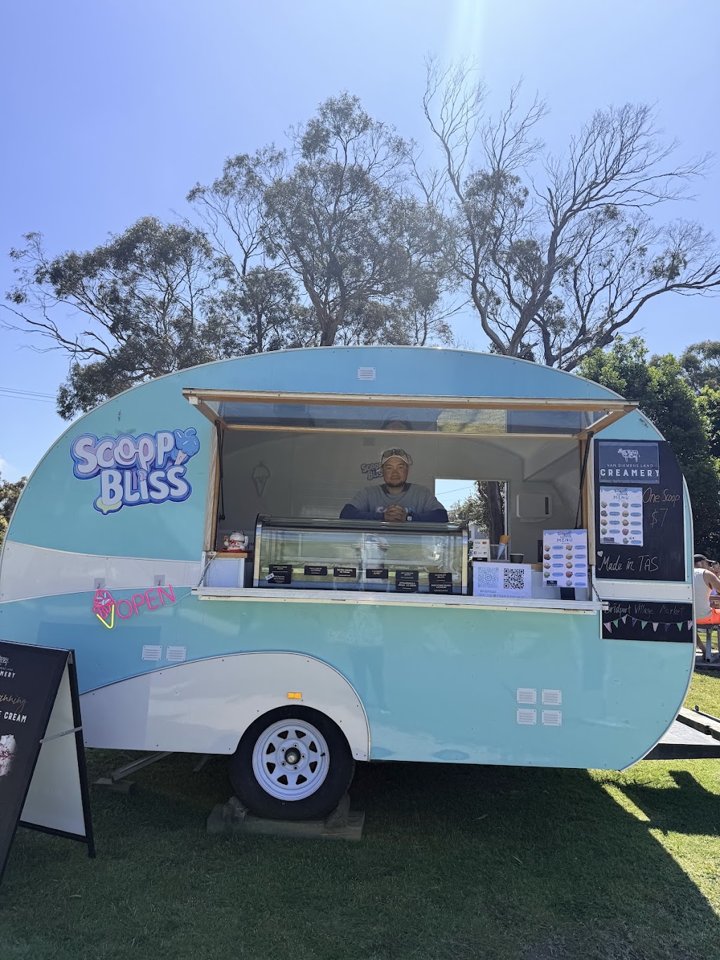 Scoopy Bliss | Old pier, Bridport TAS 7262, Australia | Phone: 0478 144 769