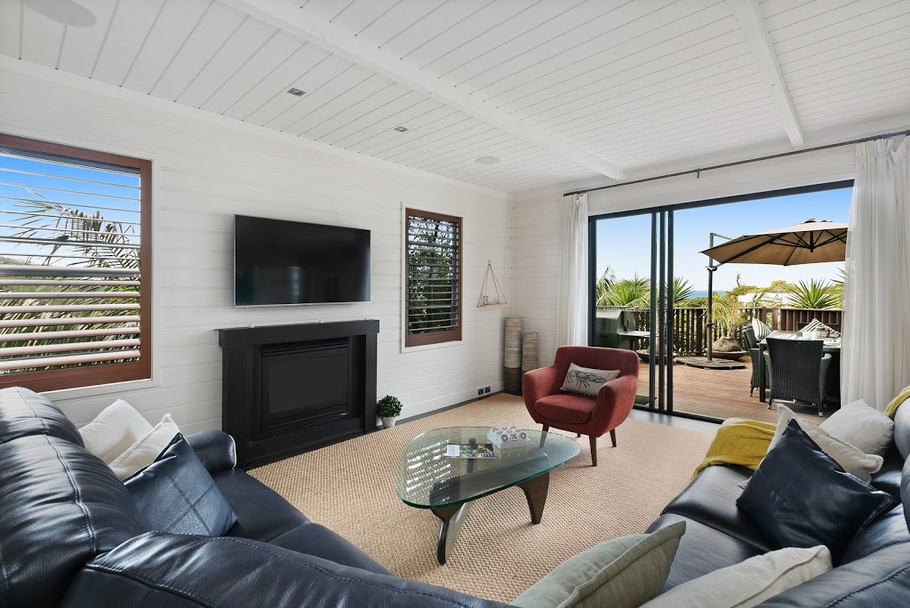 A Grand Beach Retreat at Killcare | 3 Grandbeach Ln, Killcare NSW 2257, Australia | Phone: 0418 262 454