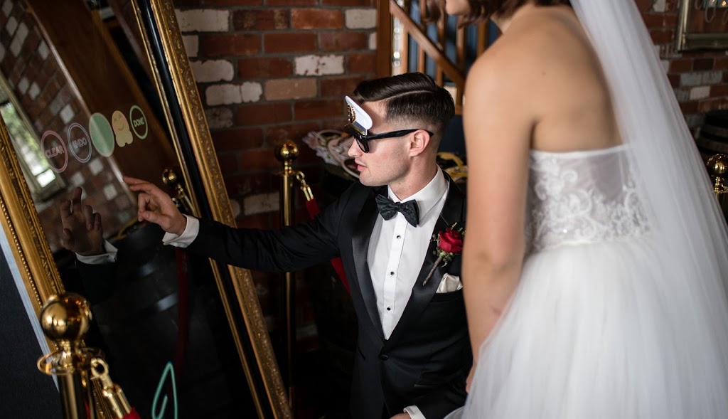 Mirror Photo Booth Melbourne | 31a Cambridge Rd, Mooroolbark VIC 3138, Australia | Phone: 0411 587 506