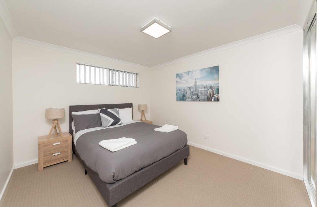 Eliza Park Suites | 7 Bellier Pl, Hamilton Hill WA 6163, Australia | Phone: (08) 9466 8881