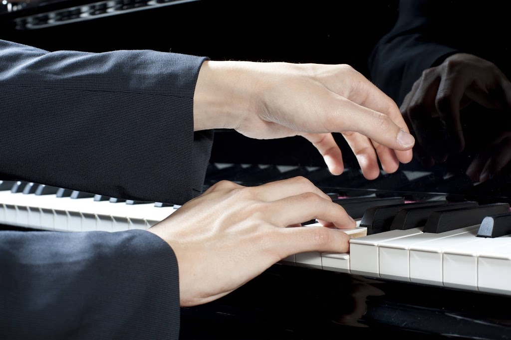 PIANO GURU: Piano Lessons, Specialist Services & Sheet Music | electronics store | 7 Highlander Ln, Melbourne VIC 3000, Australia | 0401748297 OR +61 401 748 297