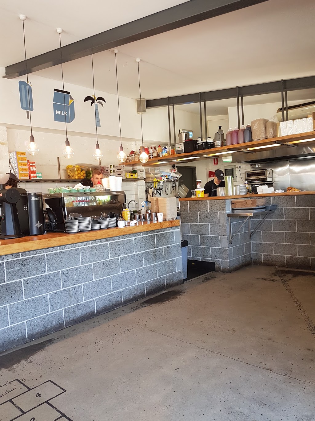 The Tuckshop | cafe | 78 Glenhaven Rd, Glenhaven NSW 2156, Australia | 0288505549 OR +61 2 8850 5549