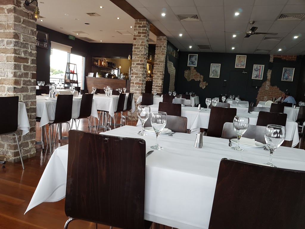 Enzos Cucina | restaurant | Shop 1 & 2, 137 Heritage Way, Glen Alpine NSW 2560, Australia | 0246277788 OR +61 2 4627 7788