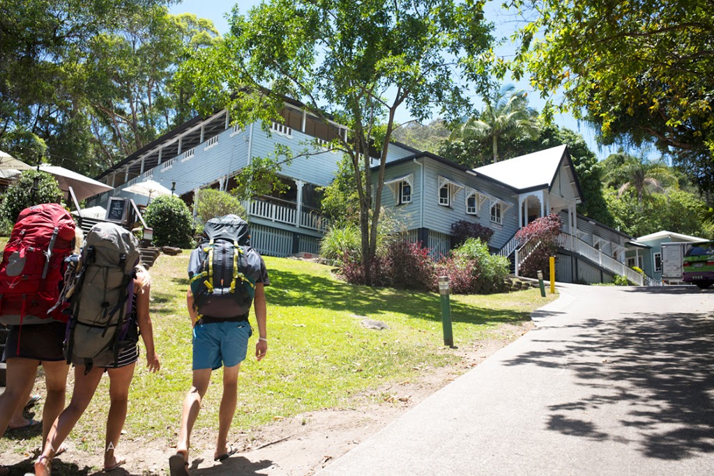 Noosa Heads YHA, Halse Lodge | 2 Halse Ln, Noosa Heads QLD 4567, Australia | Phone: (07) 5447 3377