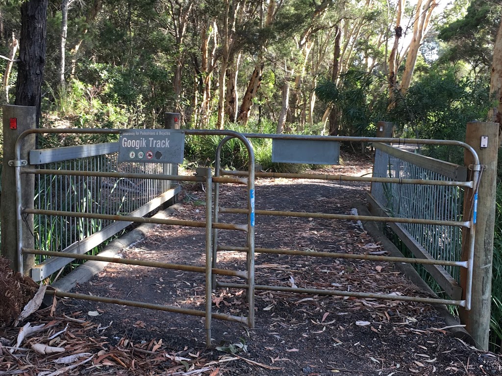 Googik Heritage Walking Track | park | Lake Innes Nature Reserve, Lake Rd, Port Macquarie NSW 2444, Australia | 0265885555 OR +61 2 6588 5555