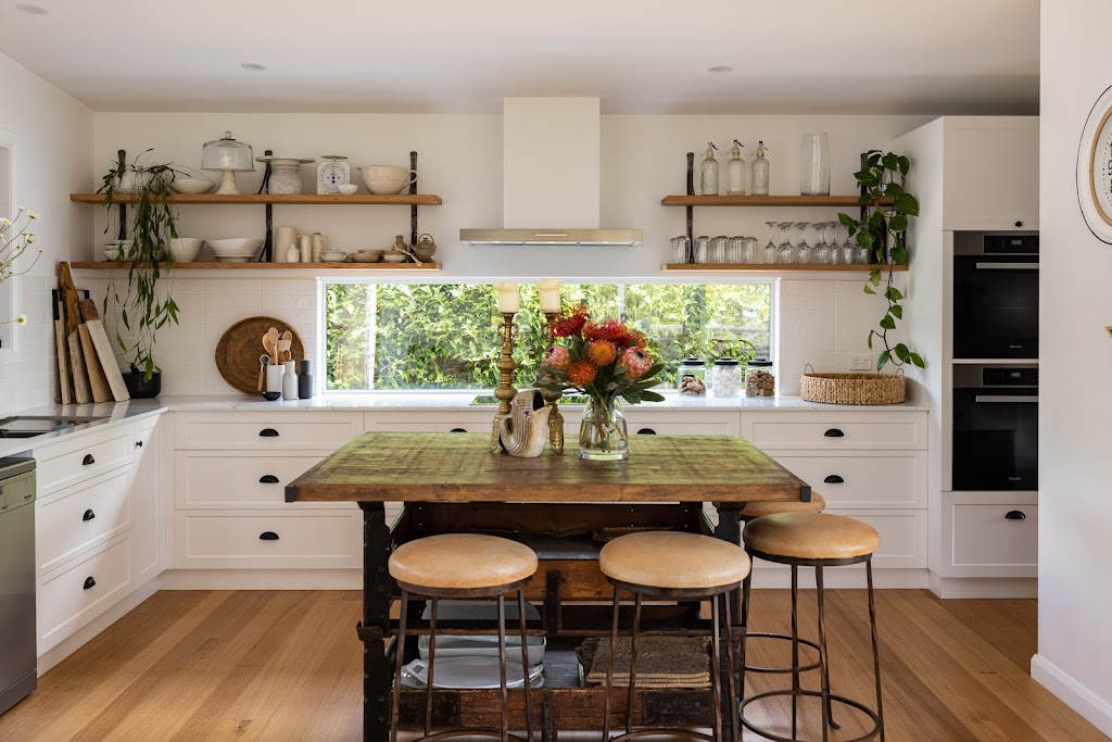 The Pearl Tasmania | 216 White Beach Rd, White Beach TAS 7184, Australia | Phone: 0408 308 339