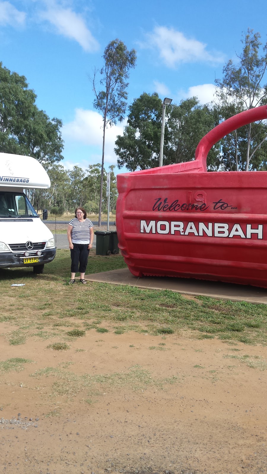 Moranbah Access Road Apex Park Public Toilet | Moranbah Access, Moranbah QLD 4744, Australia | Phone: 1300 472 227