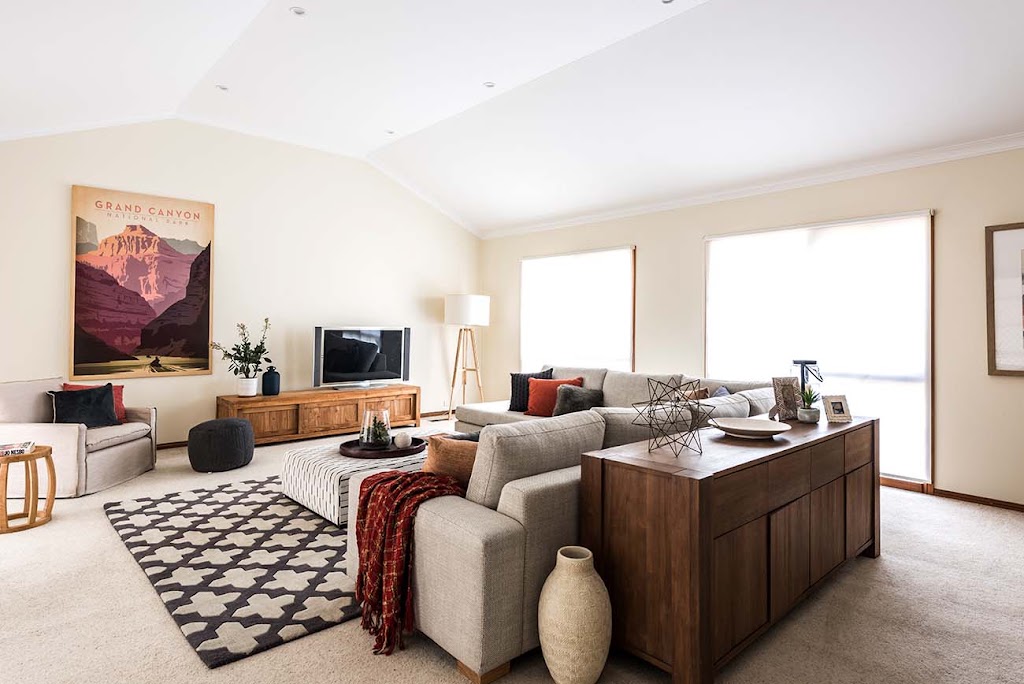 Edwards Renovations Co | 18 Miriam Dr, Yarra Glen VIC 3775, Australia | Phone: 1300 476 174