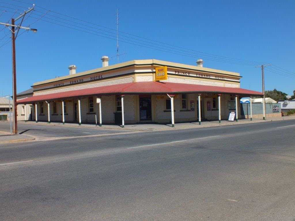 Prince Edward Hotel | 32 Hughes St, Wallaroo SA 5556, Australia | Phone: (08) 8823 2579