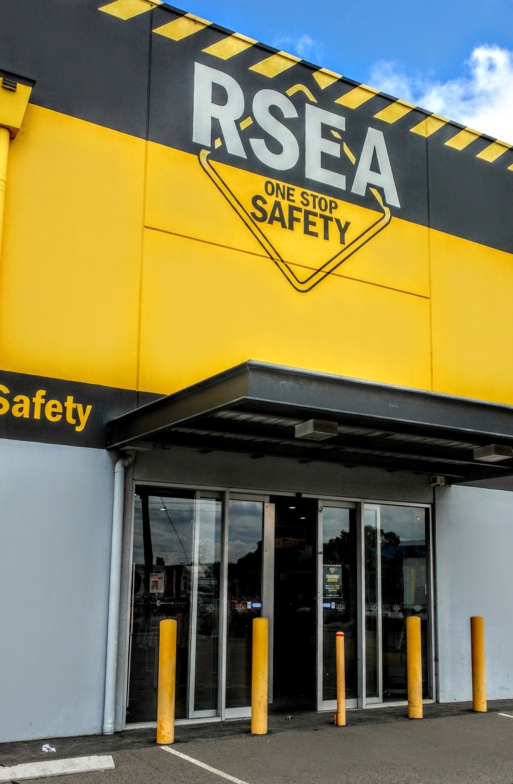 RSEA Safety Laverton | shoe store | 41 Raymond Rd, Laverton North VIC 3026, Australia | 0399310711 OR +61 3 9931 0711