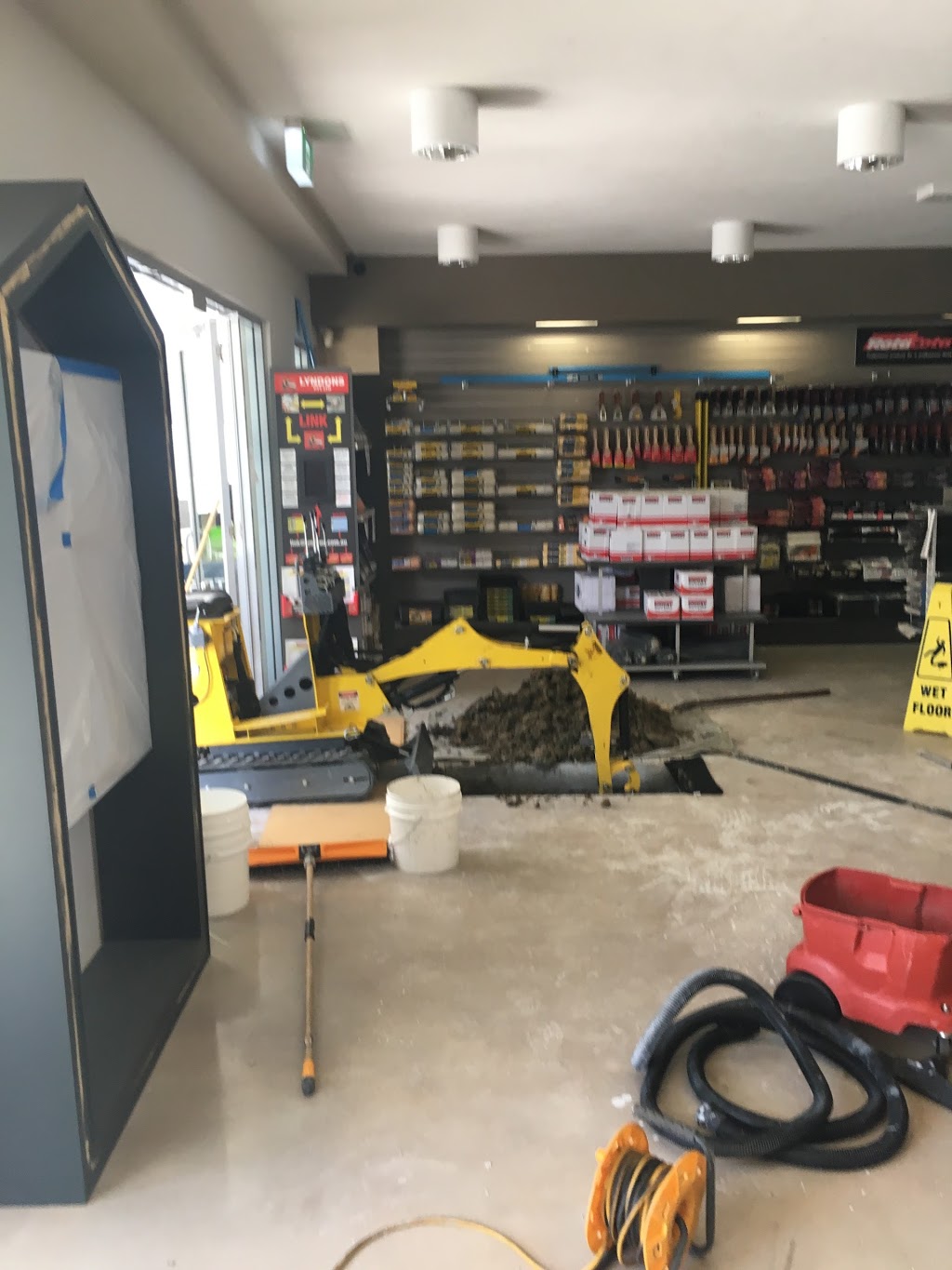 Southern Cross Plumbing | 32 Callistemon Ave, Casuarina NSW 2487, Australia | Phone: 0419 681 820