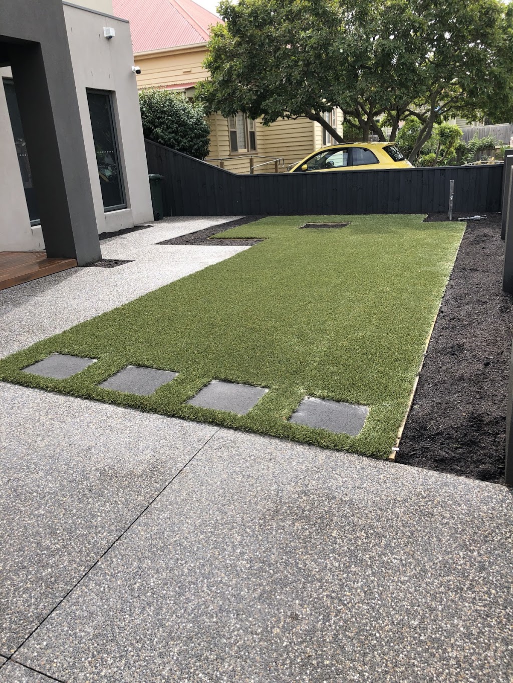 DDs Synthetic Turf, Landscaping & Earthworks | store | 43a Yellowbox Dr, Craigieburn VIC 3064, Australia | 0393055526 OR +61 3 9305 5526