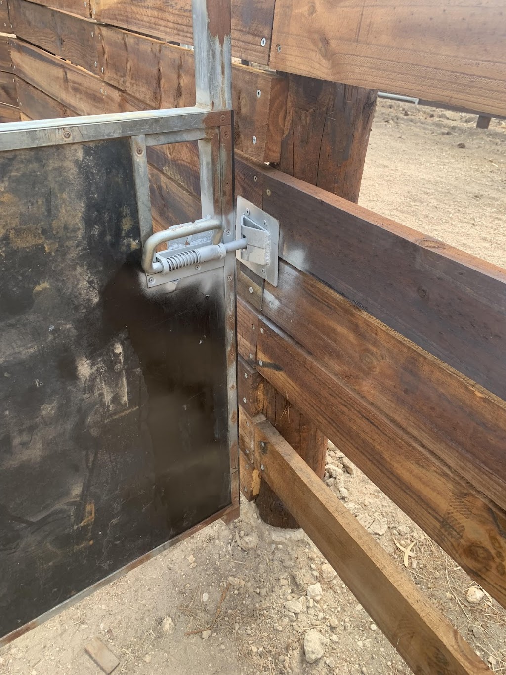 Wards Outback Fencing | 163 Blackett Rd, Tailem Bend SA 5260, Australia | Phone: 0419 196 587