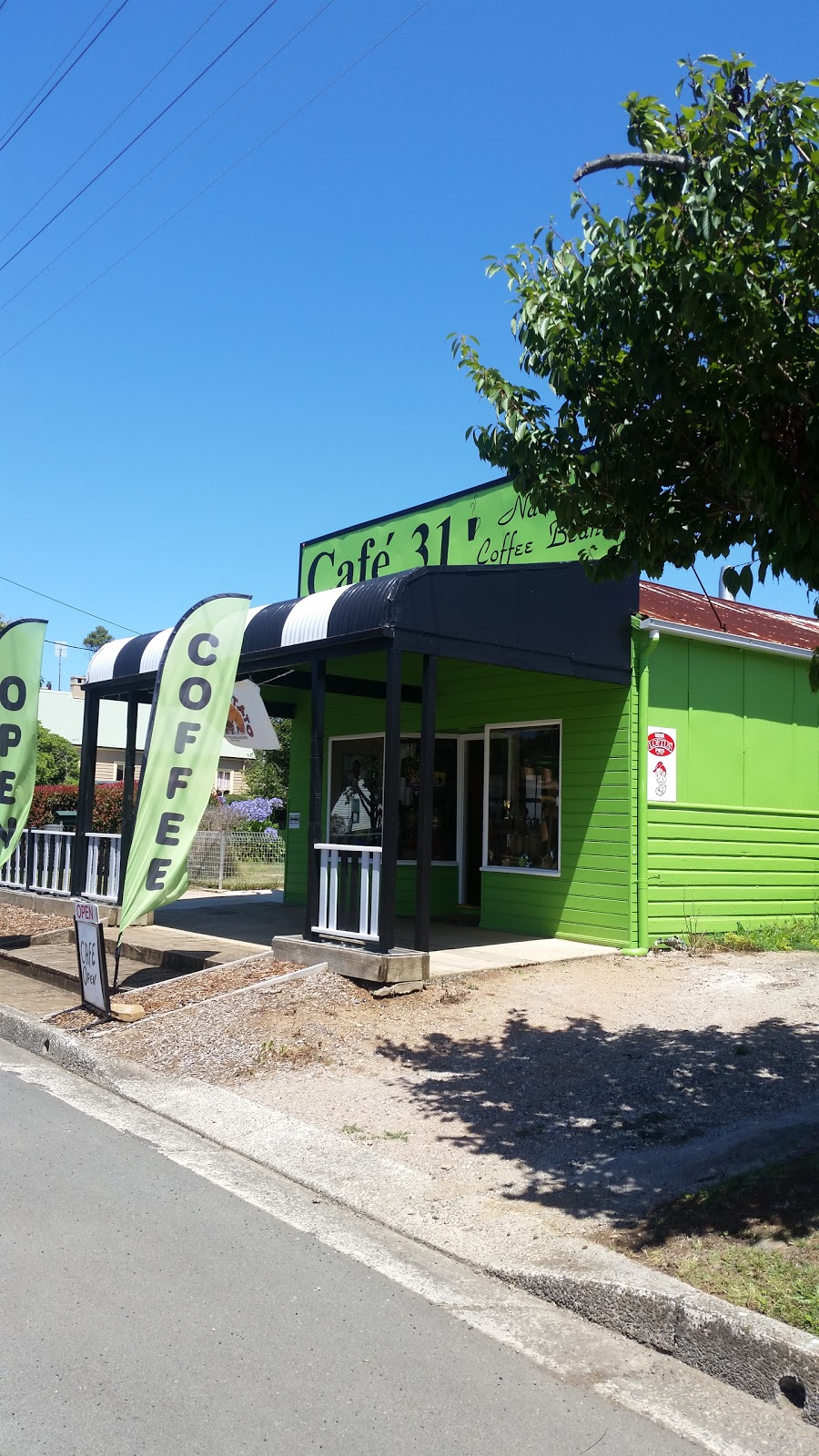 Nadines Coffee Shop. | cafe | 31 Hoddle St, Robertson NSW 2577, Australia