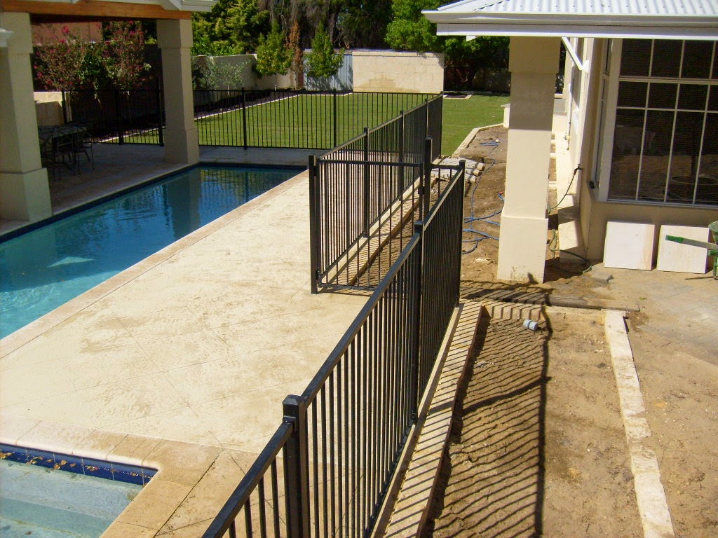 Feature Fencing | 6/9 Wotton St, Bayswater WA 6053, Australia | Phone: (08) 9272 9000