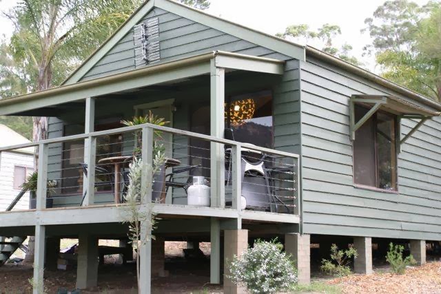 Kangaroo Valley Timber Cabin | lodging | 390 Mount Scanzi Rd, Kangaroo Valley NSW 2577, Australia | 0299184149 OR +61 2 9918 4149
