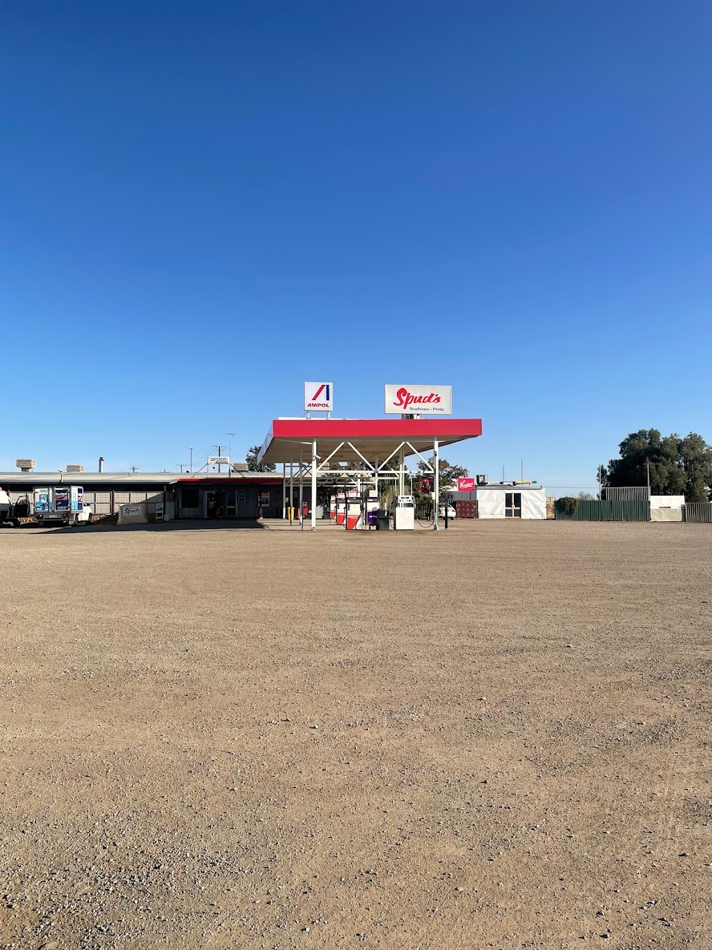 Spuds Roadhouse Motel | Stuart Hwy, Pimba SA 5720, Australia | Phone: (08) 8673 7473