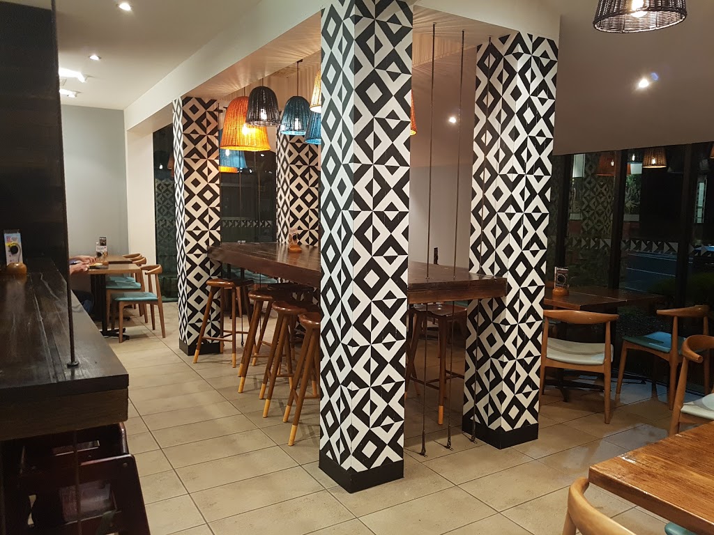 Nandos | restaurant | 1/71 High St, Belmont VIC 3216, Australia | 1300626367 OR +61 1300 626 367