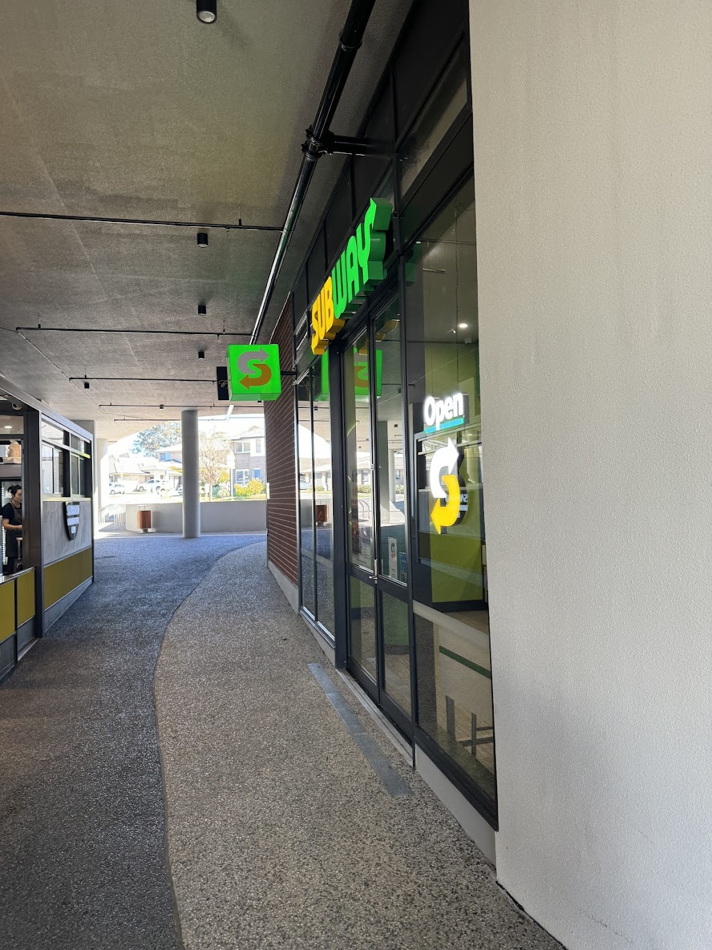 Subway | AR09, Glenmore Village, 90/98 Glenmore Ridge Dr, Glenmore Park NSW 2745, Australia | Phone: (02) 4747 1069