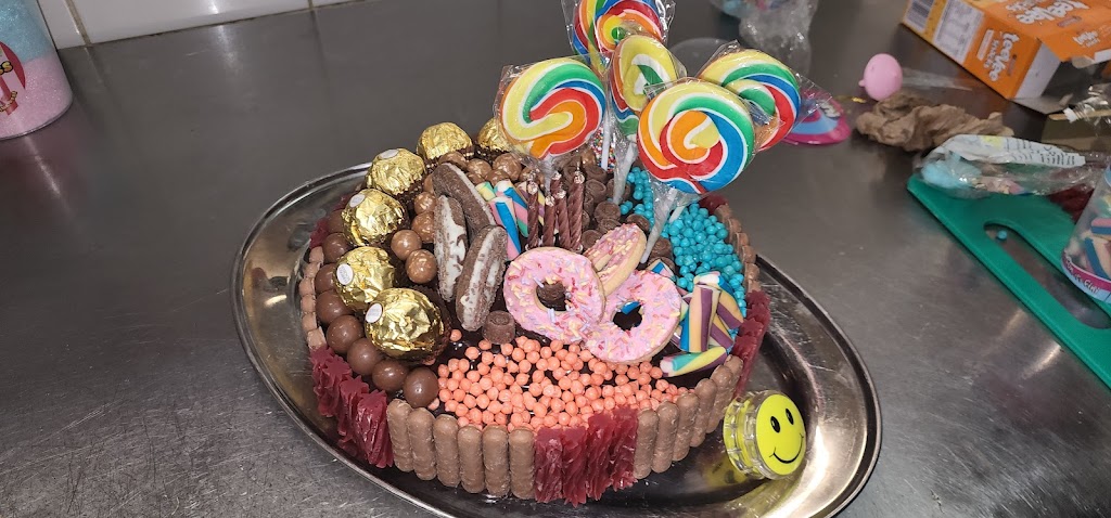 Tracks Cafe The Island Asc | 8000 Pacific Hwy, Nerong NSW 2324, Australia | Phone: 0448 122 890