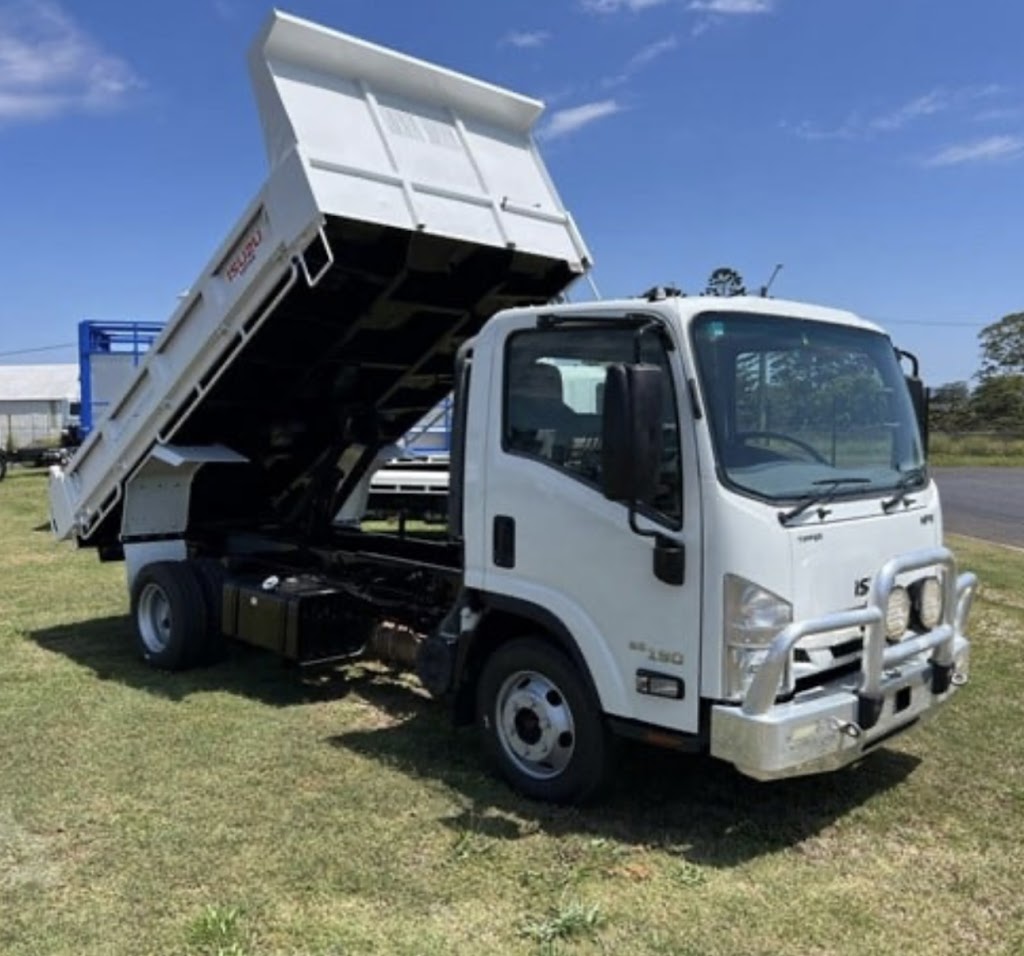 Harris Haulin Pty Ltd | 159 Marlborough Sarina Rd, Sarina QLD 4737, Australia | Phone: (07) 4956 1279
