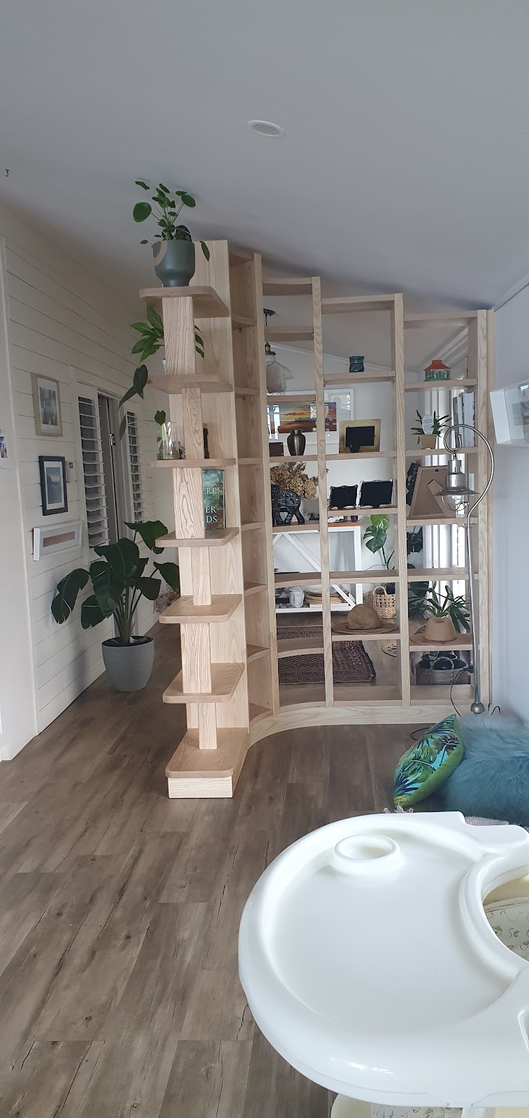 Salvador Furniture & Cabinetmaking | 4/26 Tathra St, West Gosford NSW 2250, Australia | Phone: 0404 882 090