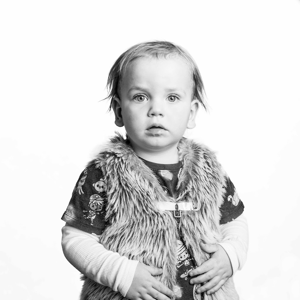 Chuckleberry Portraits | 18 Point Rd, Mooney Mooney NSW 2083, Australia | Phone: 0402 473 134