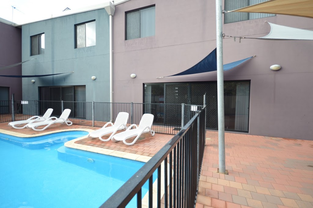 Villa Palazzo 3 | lodging | 3/52 Smith St, Kalbarri WA 6536, Australia | 0899370400 OR +61 8 9937 0400