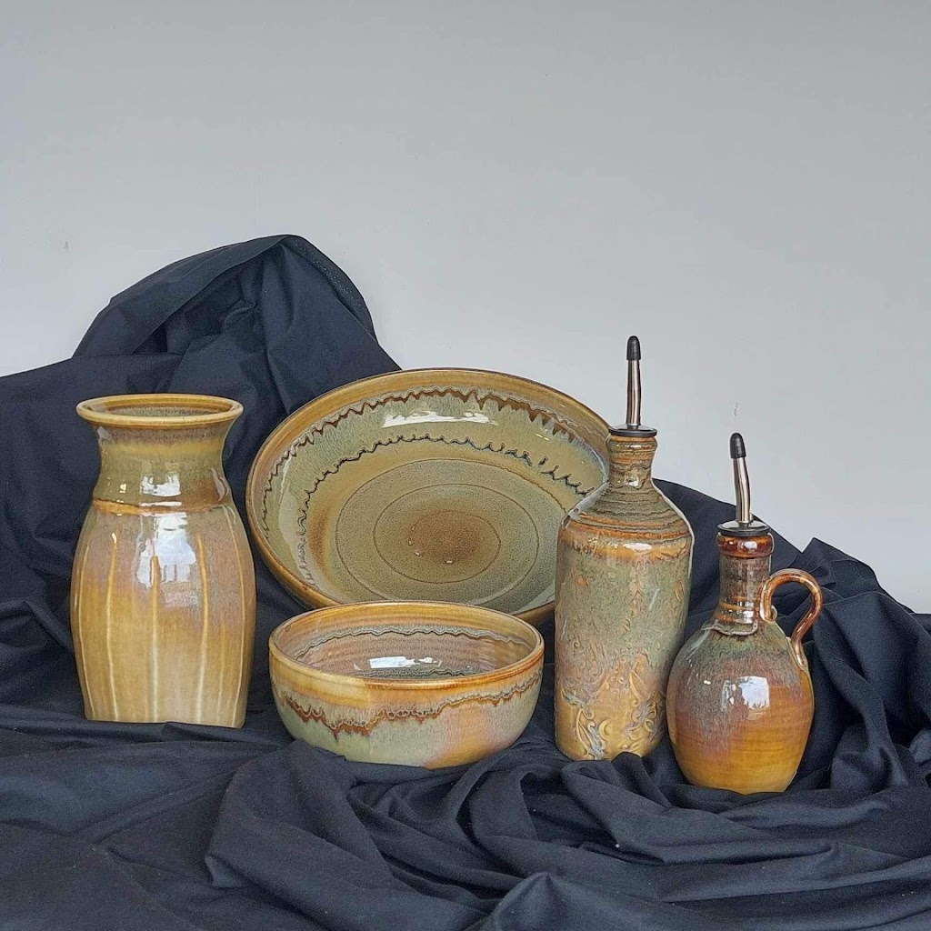 Table Top Pots | 604 Dights Forest Rd, Table Top NSW 2640, Australia | Phone: 0419 614 316