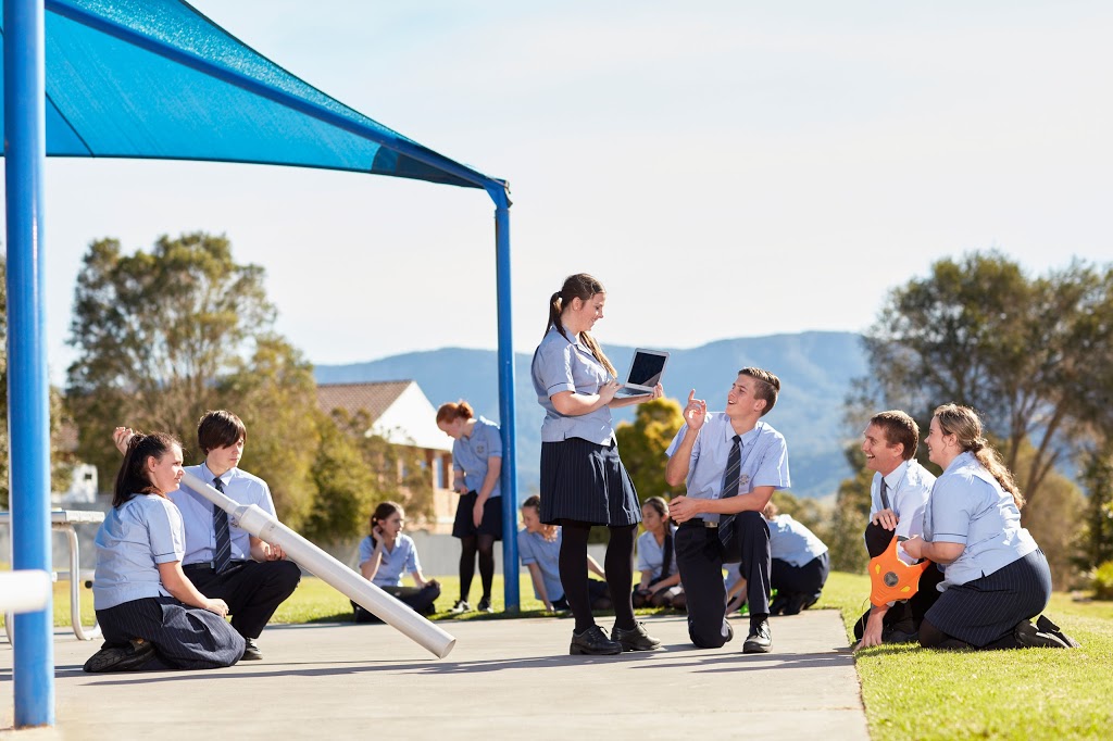 St Josephs Catholic High School | 16 Macquarie St, Albion Park NSW 2527, Australia | Phone: (02) 4230 8500