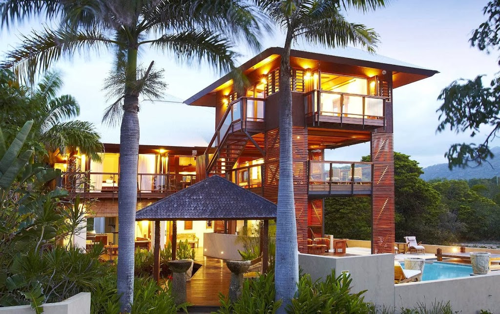 Lotus House | 20-21 Pacific Dr, Magnetic Island QLD 4819, Australia | Phone: (07) 4778 5955