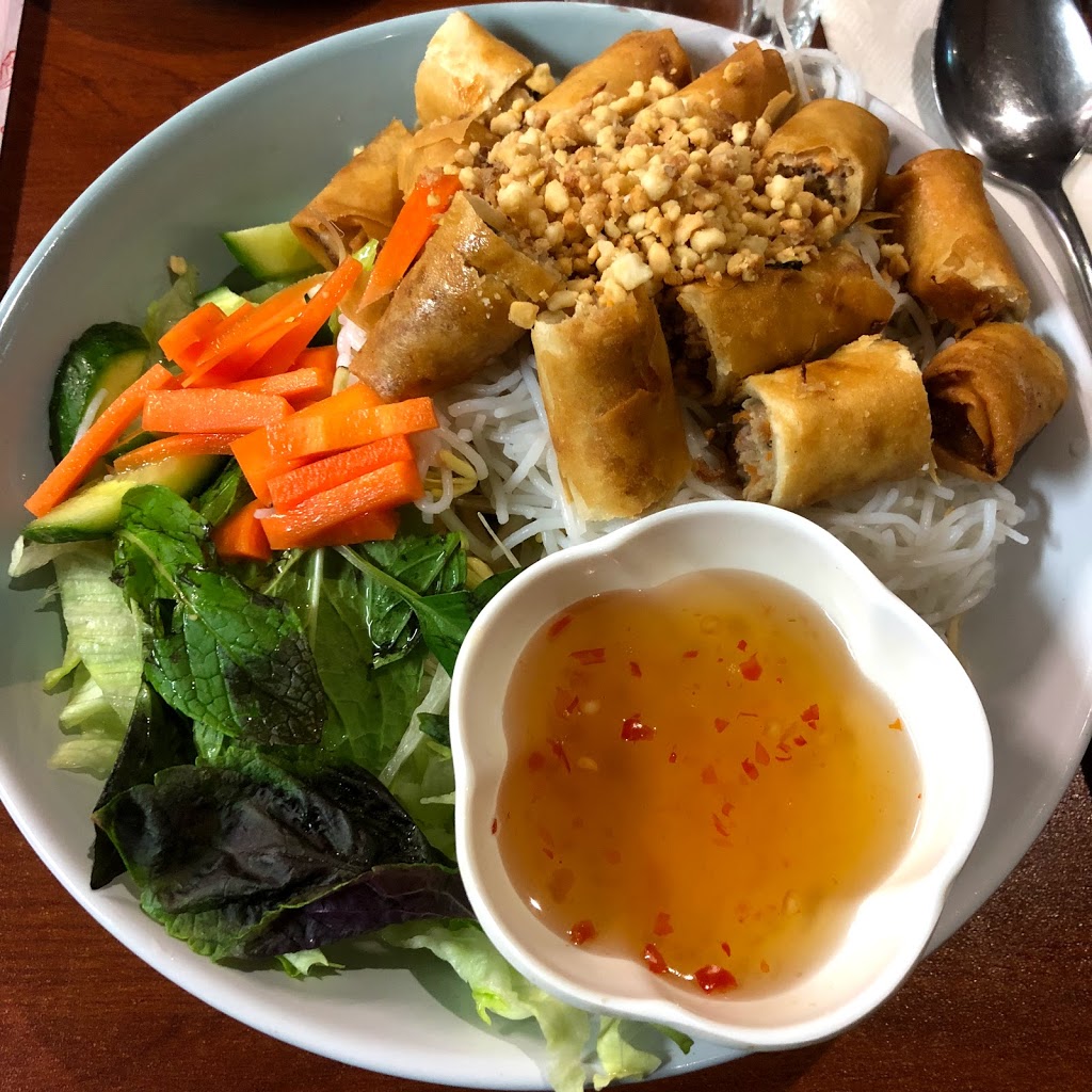 Saigon Bites | meal takeaway | shop 8/36-40 Victoria St, East Gosford NSW 2250, Australia | 0423173640 OR +61 423 173 640